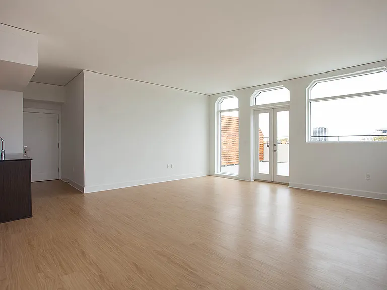 Dining/Living room