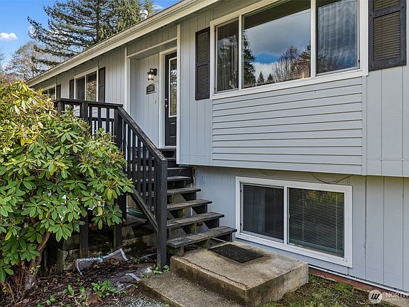 3rd image of 2111 Beacon Avenue SE
