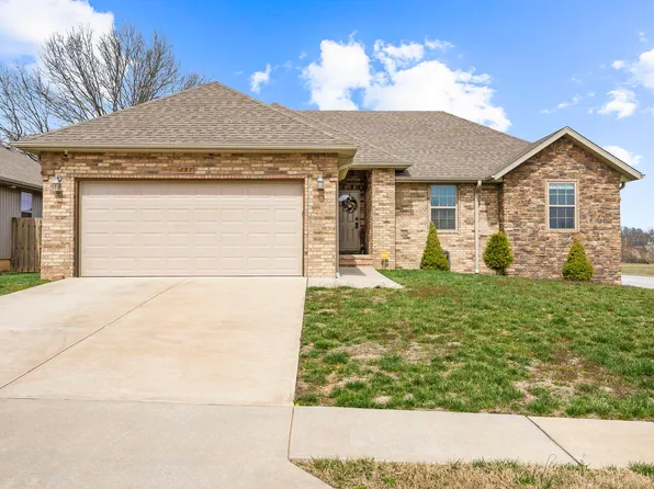 897 E Striper Drive, Nixa, MO 65714