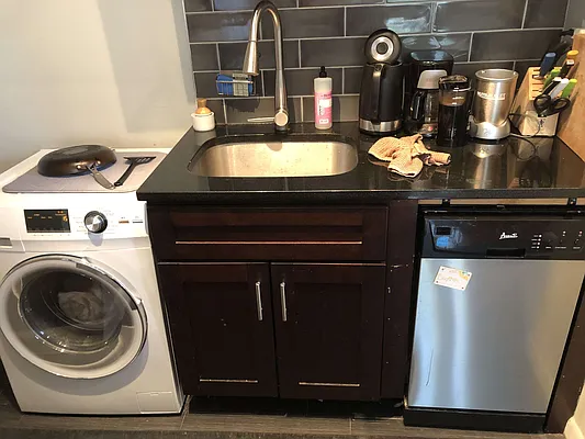 Rented by Reliance Realty Partners LLC  | media 10