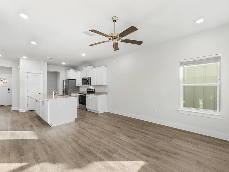 7912 Sweet Retreat Ln — Photo 8
