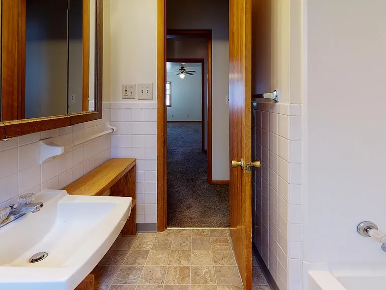 5621 Eisenhower Ave — Photo 7