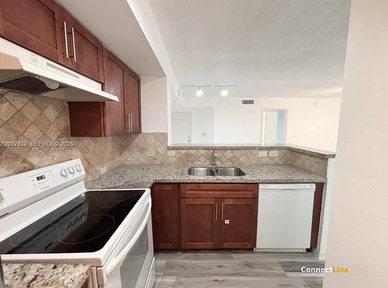 655 SW 111th Way #201 — Photo 10