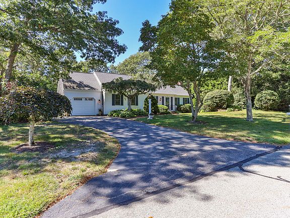 2nd image of 39 Spinnaker Lane