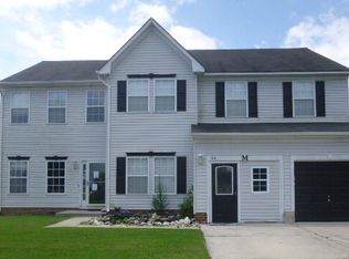 106 Eagleton Cir, Moyock, NC 27958