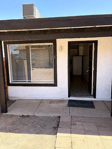 576 N San Marcos Dr Photo 1