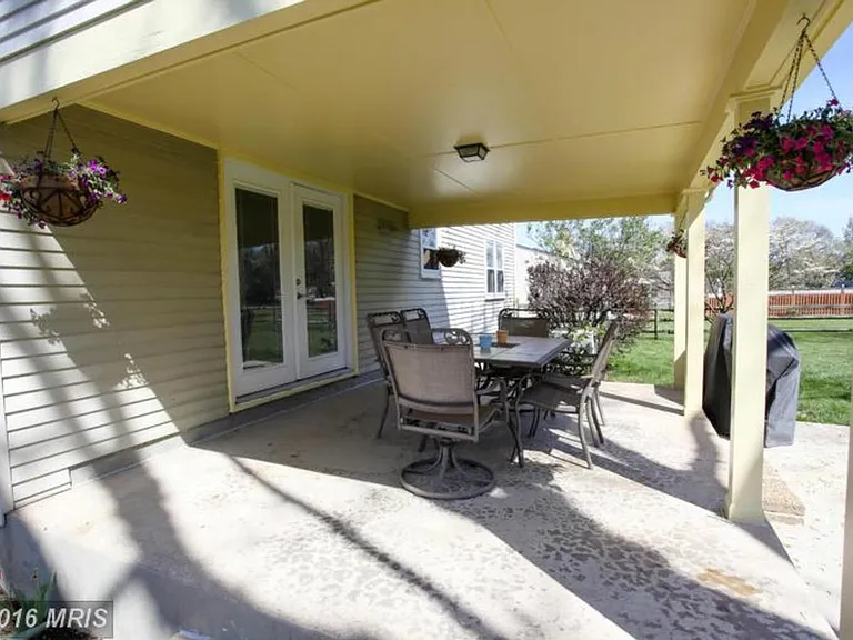 1305 Pleasant Valley Dr — Photo 36