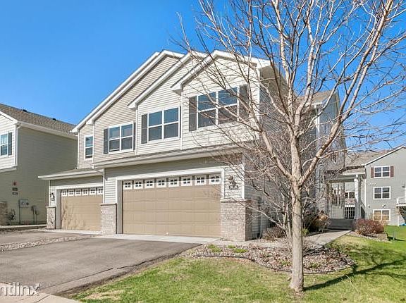 2nd image of 9526R Roosevelt Dr