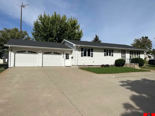 444 E Willow St, West Point, NE 68788