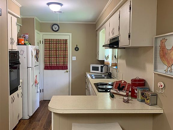5th image of 4104 Arbor Dr