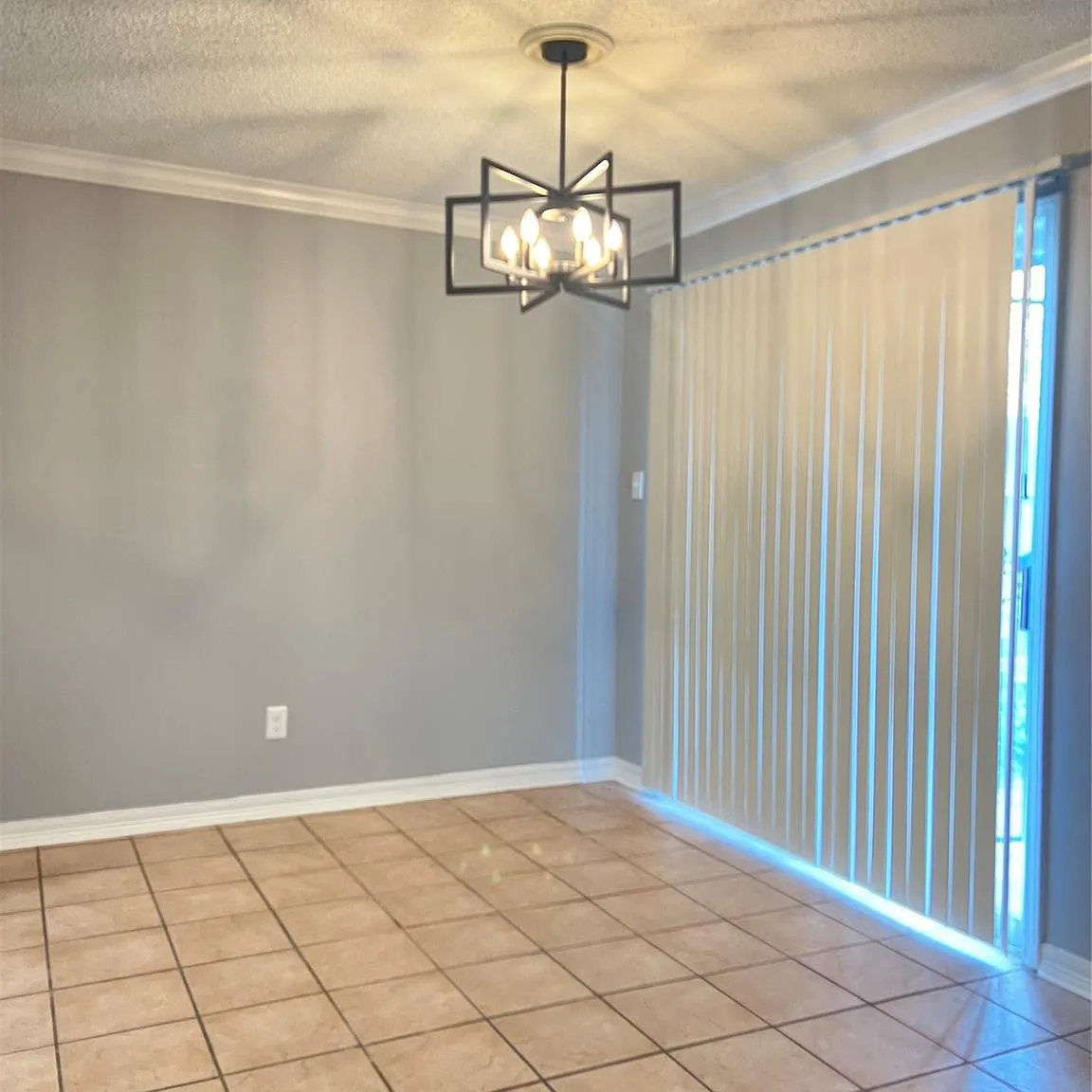 3 bed, 2.5 bath, 1200 sqft, $1,350 — Photo 4