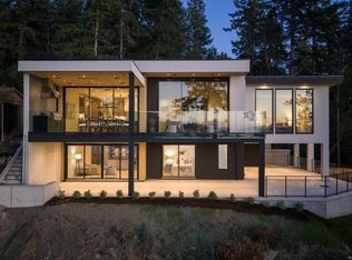 418 Lands End Rd, North Saanich, BC V8L5L9