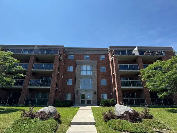 496 Yonge St, Barrie, ON