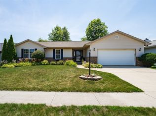 1807 Trails Dr, Urbana, IL 61802