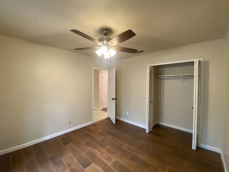 11039 Whisper Valley St — Photo 10