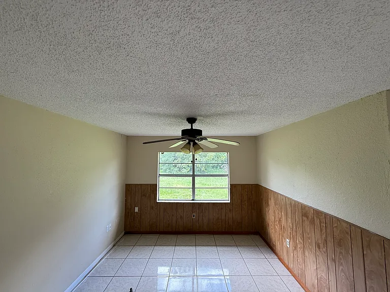 3435 Rose Rd — Photo 2