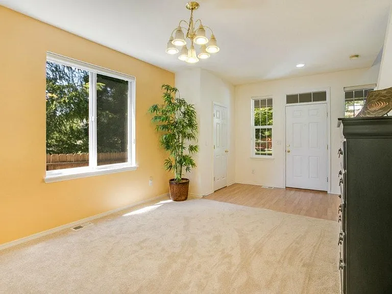 Formal Living 3