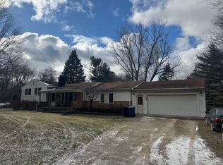 3084 Charing Cross Rd, Ann Arbor, MI 48108