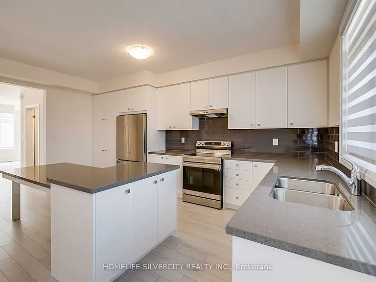 53 Ravenbury St — Photo 21