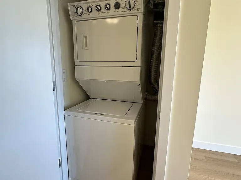 Library Place Apartments — Photo 60