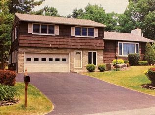 7635 Somerset Ln, Manlius, NY 13104