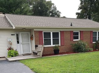 6790 Cypress Crest Dr, Hayes, VA 23072