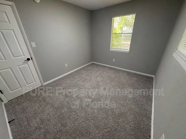 595 NW 100th St #A — Photo 30