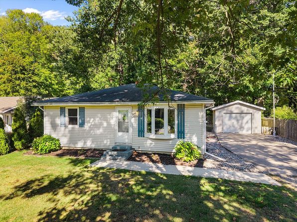 2217 W Lakewood Blvd