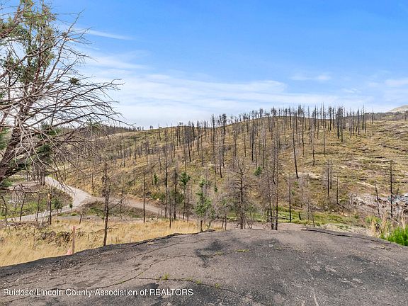4th image of 205 Sandia Rd