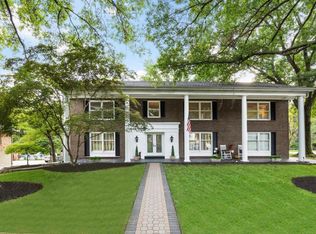 14330 Bramblewood Ct, Chesterfield, MO