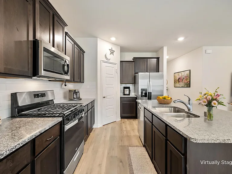 7221 Bledington Ln — Photo 9