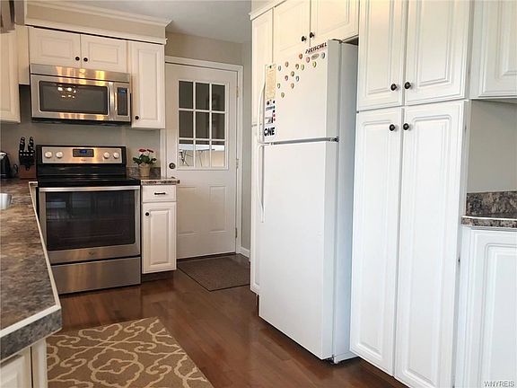 3rd image of 6484 Lu Don Dr
