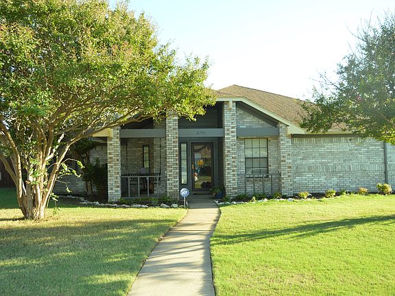 3rd image of 2705 Knights Bridge Dr