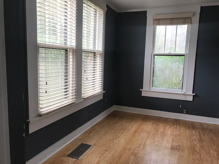 205 Louisville St — Photo 8
