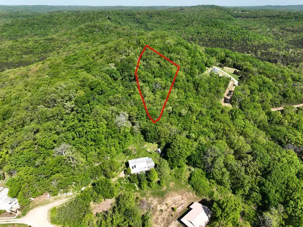 159 Skyview Dr #20, Eureka Springs, AR 72631