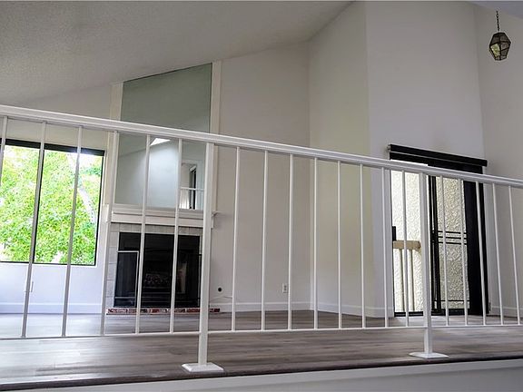 5th image of 26001 Alizia Canyon Dr Unit A