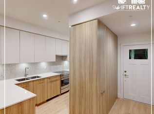 2312 Emery Ct #102, North Vancouver, BC