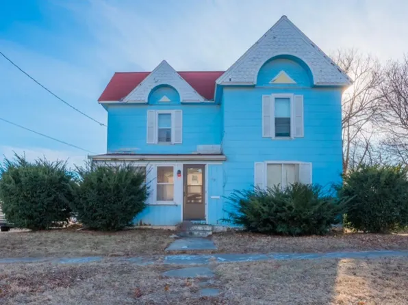 149 10th St SW, Mason City, IA 50401