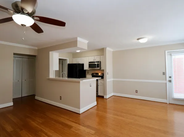 2229 Estuary Ct, Virginia Beach, VA 23451