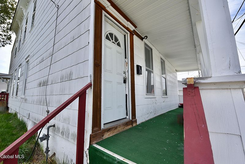 5th image of 203 Brookside Avenue
