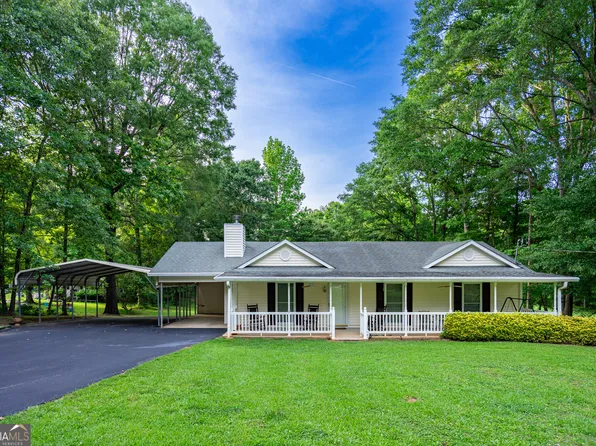 865 Waterview Dr, Lagrange, GA 30240