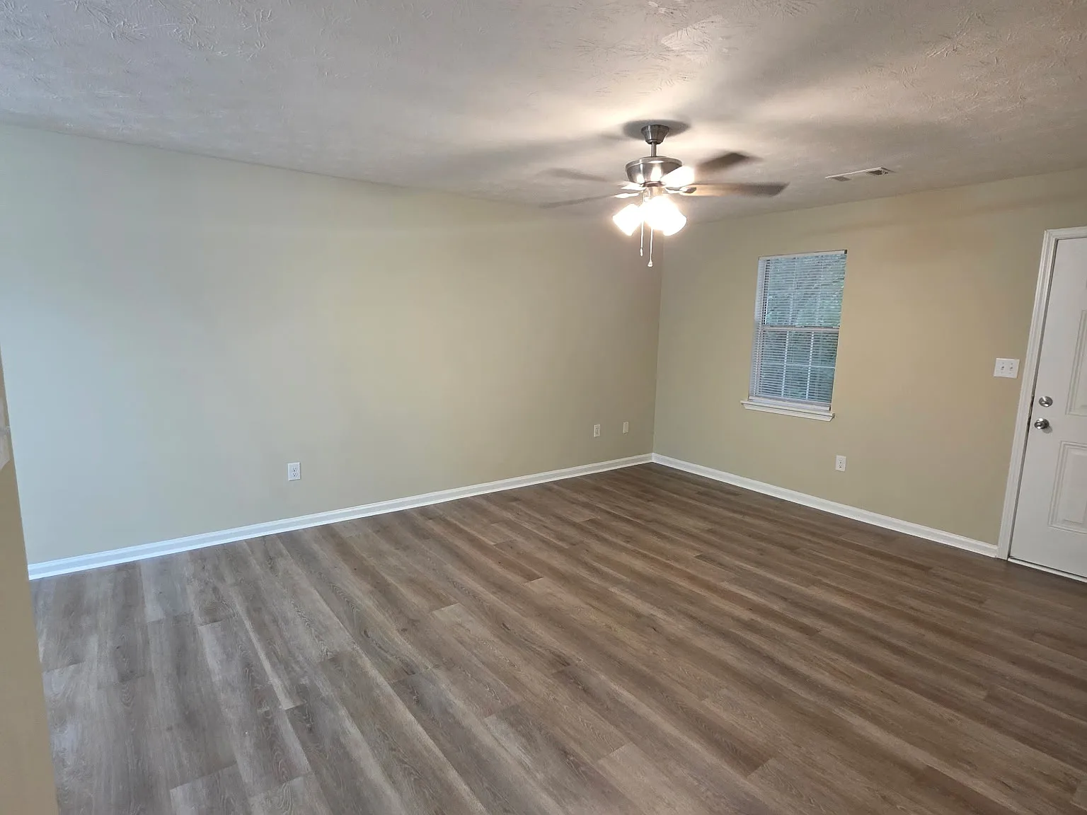 Big Oak 10 Units - 220 Big Oak Cir, Athens — Photo 2