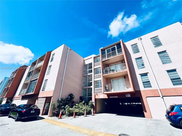 6130 W 19th Ave APT 305, Hialeah, FL 33012
