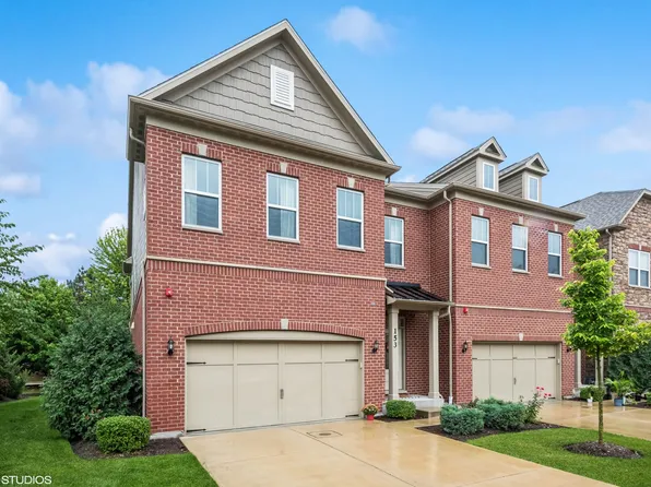 153 Paxton Rd, Bloomingdale, IL 60108