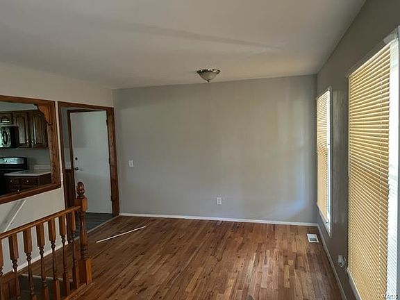 2nd image of 2140 Aqueduct Dr
