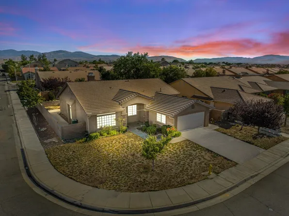 5858 Adobe Dr, Palmdale, CA 93552