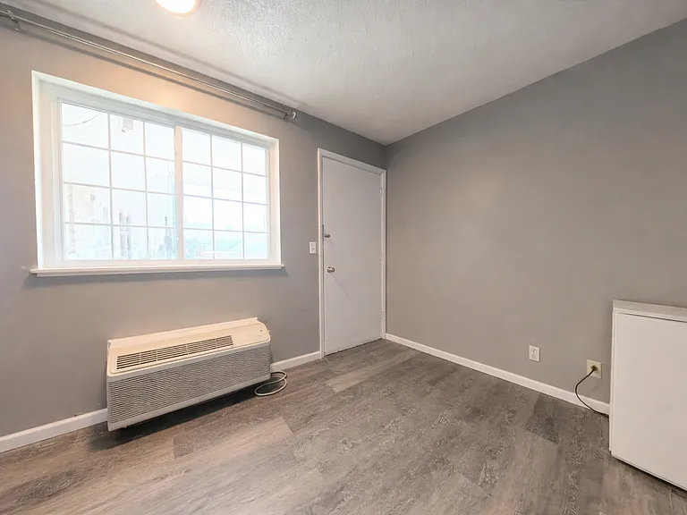 401 N East Ave #14 — Photo 12