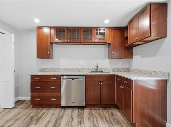 68 Western Ave, Lynn, MA 01904