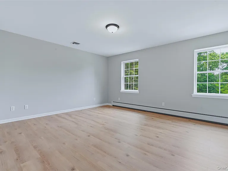 735 Milton Tpke #2 — Photo 16