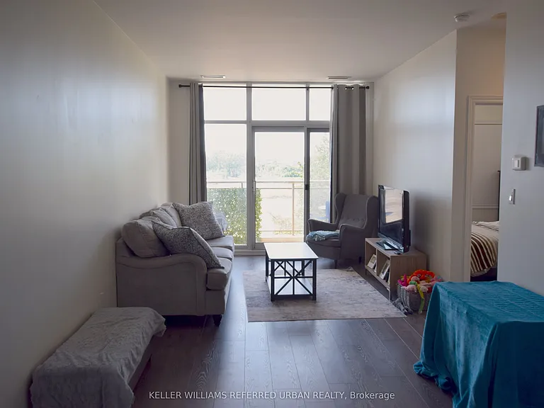 1 Leaside Park Dr #408 — Photo 5